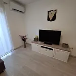 Morena Διαμέρισμα Πούλα