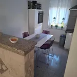Morena * Pula