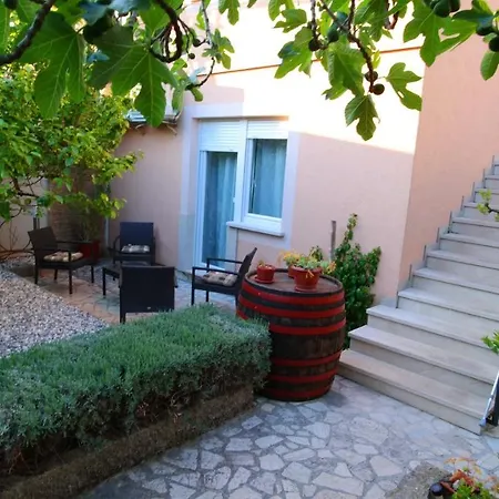 Apartment Morena Pula